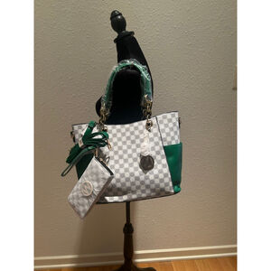 Women's MKF Collection Tote Bag White Green Check w/ wallet 
13.5 x 11 x 5